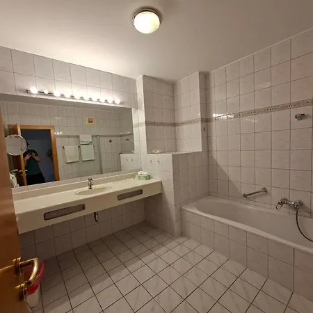 Ξενοδοχείο Werzer Strandcasino 4*