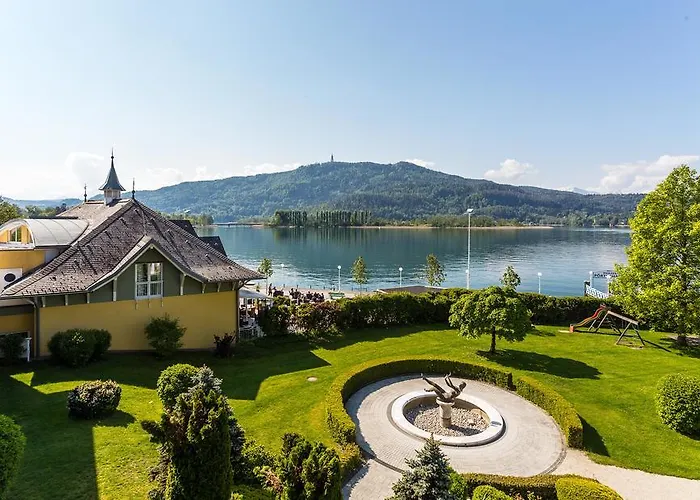 מלון Werzer Strandcasino 4*